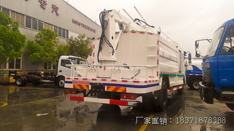 国五东风多利卡太阳能光伏清洗车 厂家直销，高效清洗绿色能源的守护者